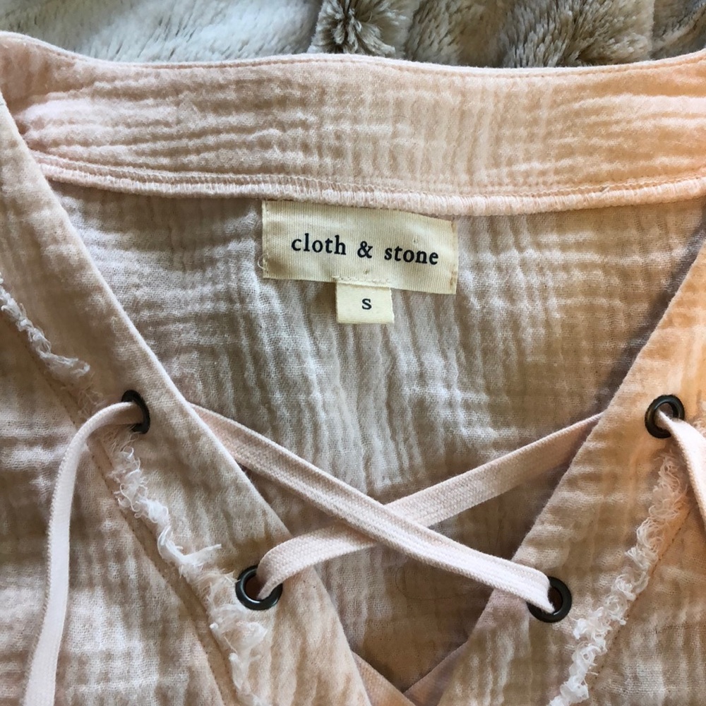 Cloth & Stone Blouse - Picture 3 of 3